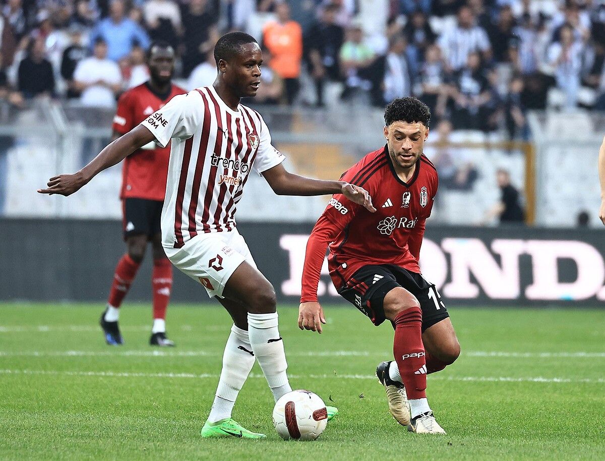alex oxlade chamberlain vitor pereiranin yakin markajinda 1 wXK3l4rp
