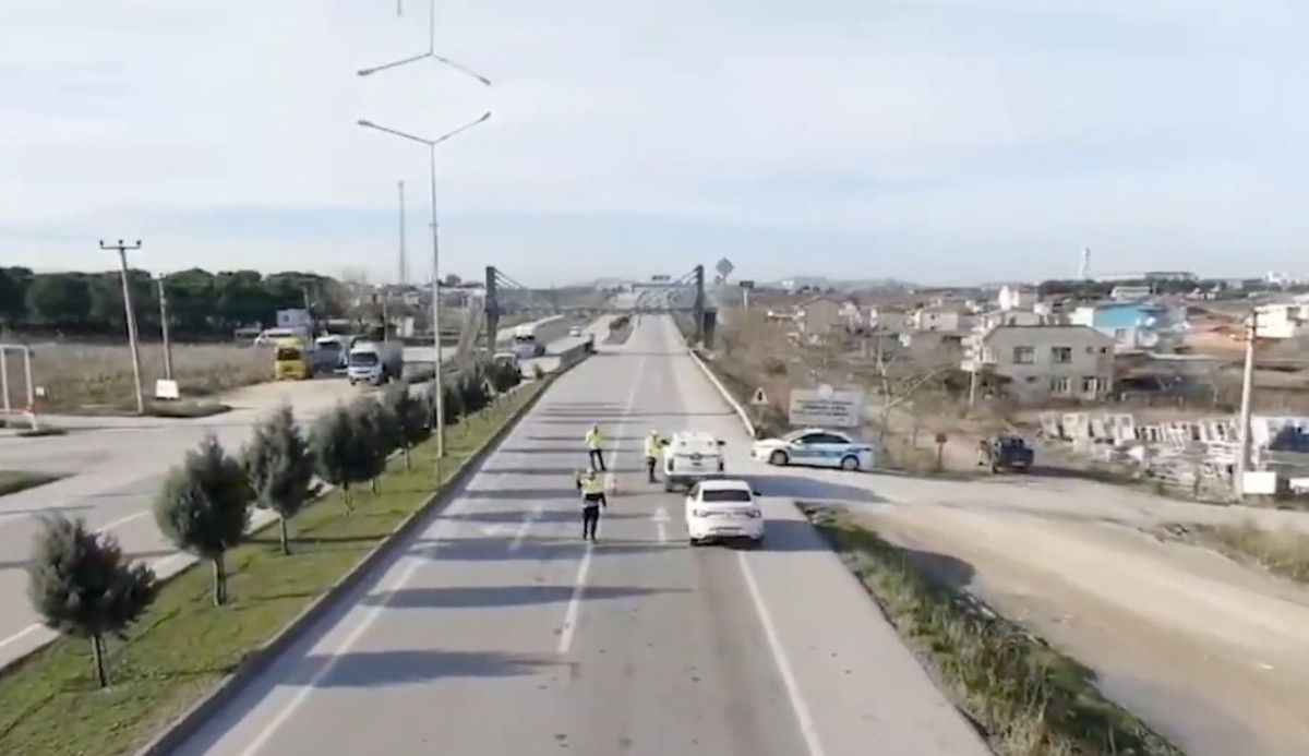 ali yerlikaya trafikte 2 milyon 200 bin 922 arac denetlendi 0 7OGDwis8