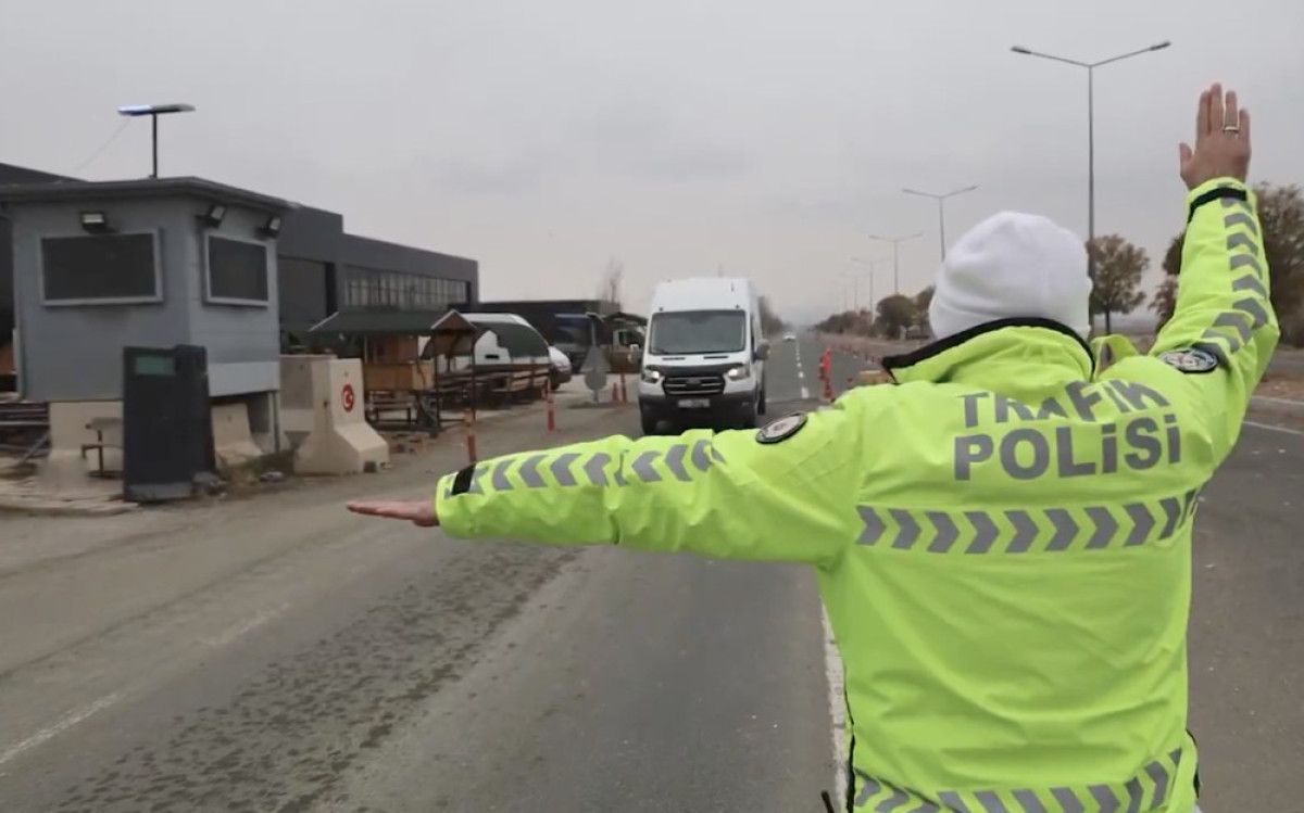 ali yerlikaya trafikte 2 milyon 200 bin 922 arac denetlendi 2 9drt47y8