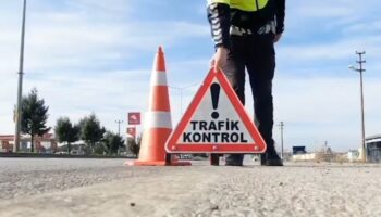 ali yerlikaya trafikte 2 milyon 200 bin 922 arac denetlendi mRewIAn8