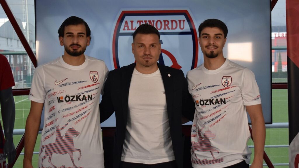 altinordudan kadroya iki takviye yrClEBEn