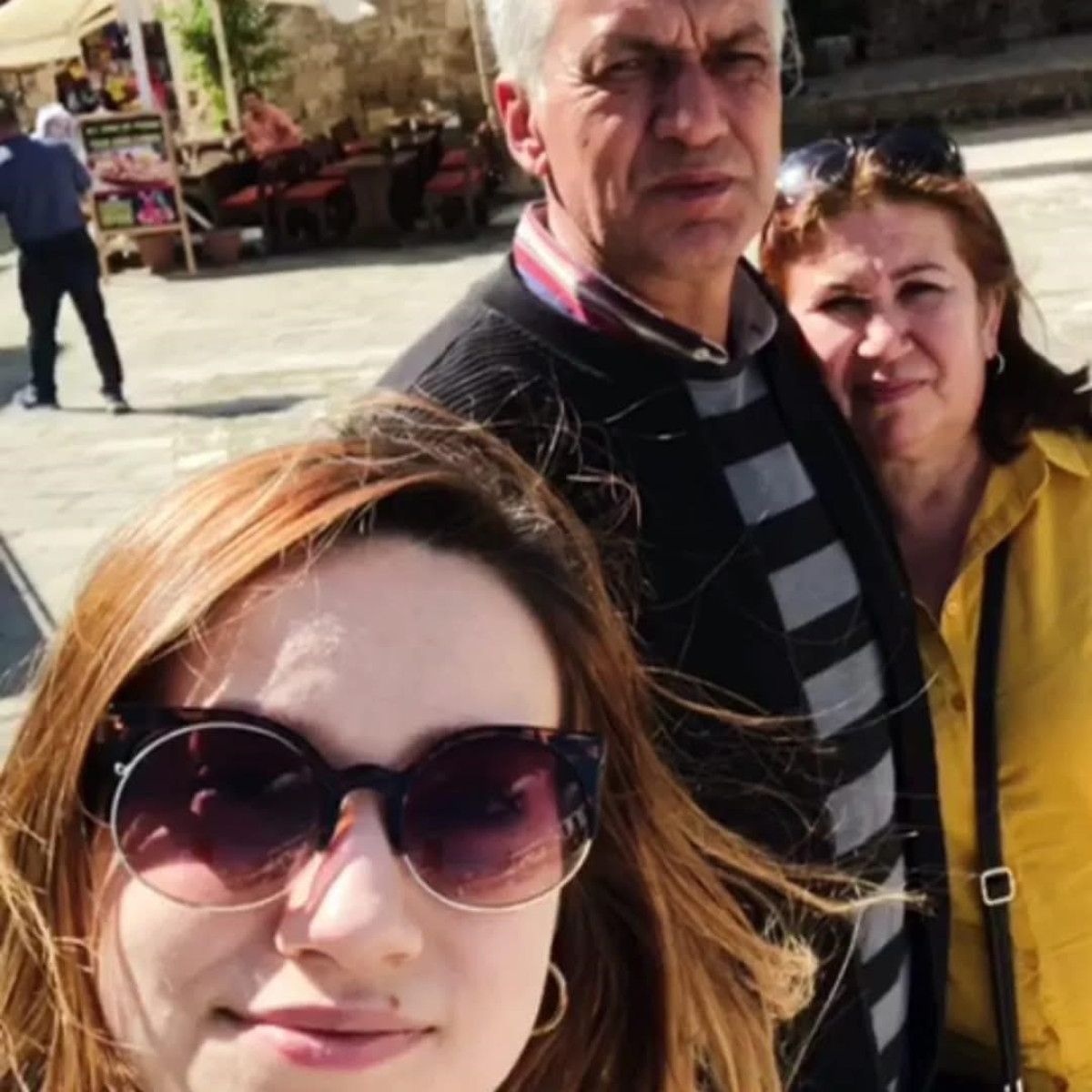 antalyada acili anneden hortum felaketinin yil donumunde yurek burkan paylasim 0 J7ghN5HB