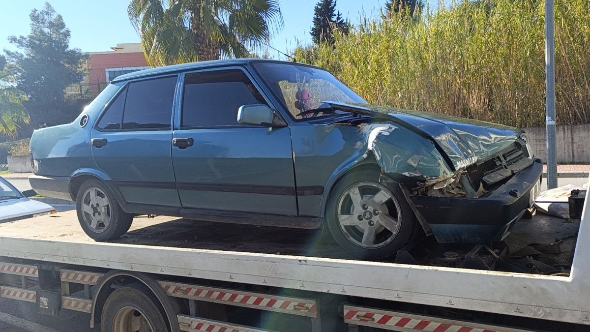 antalyada arizalanan aracini iterken 2 kazaya sebep oldu 0 SSR3HGDS
