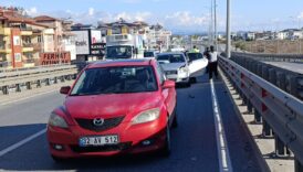 antalyada arizalanan aracini iterken 2 kazaya sebep oldu RN2CYVMG