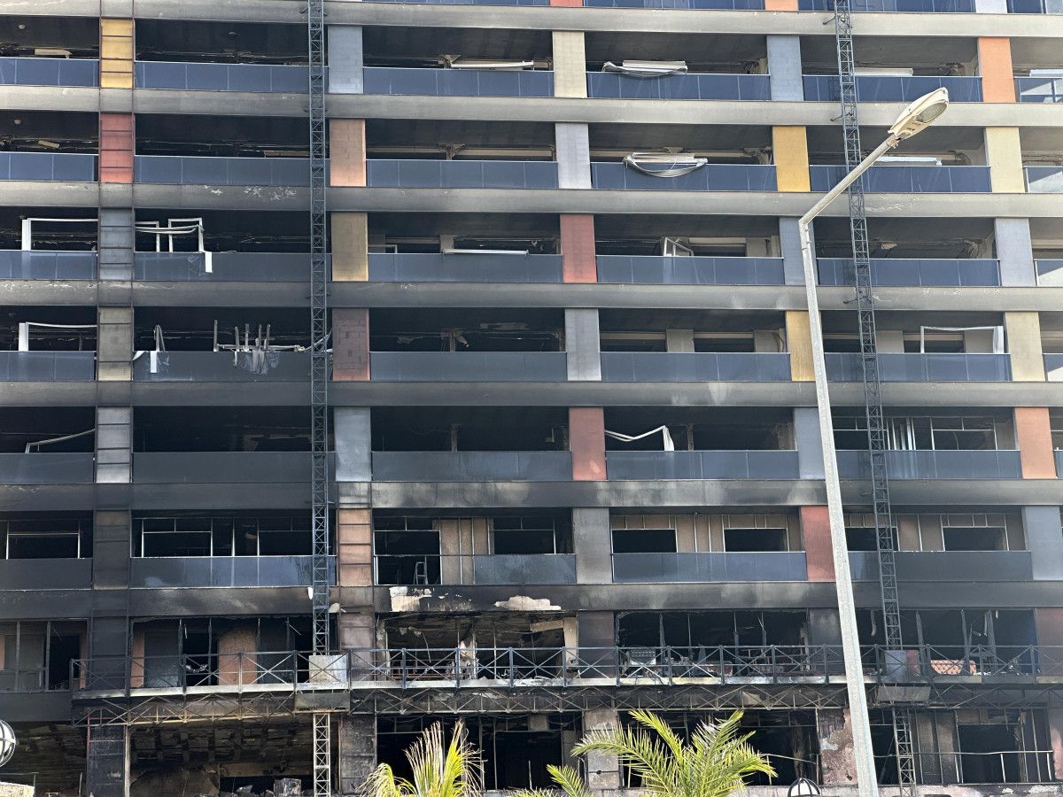 antalyada cikan yanginda binada hasar olustu 0 HtkEHsbh