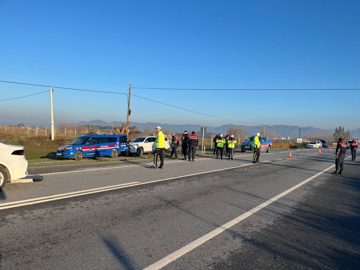 aydinda otomobil motosiklete carpti 1 olu 0 Airpz3Gu