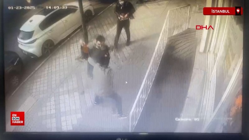 Bağcılar'da başkasına benzetilen Veysel Şirin, bıçaklanarak öldürüldü 1 bagcilarda baskasina benzetilen veysel sirin bicaklanarak olduruldu AgHDjLWh