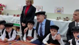 bakan tekin cocuklarimiz adet ve gelenekleri ogrensinler istiyoruz gQhUtcgc