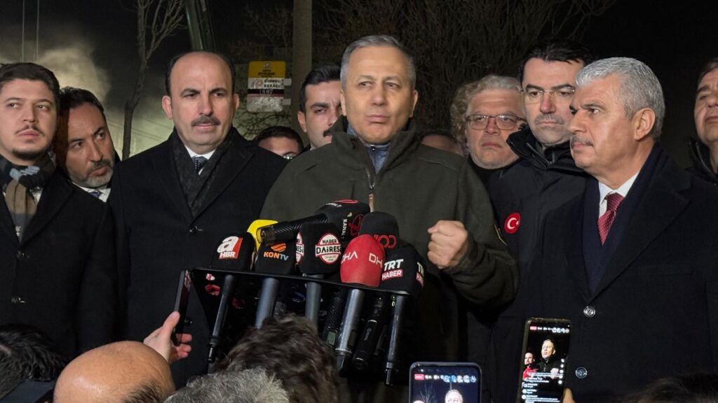 bakan yerlikayadan konyada coken binaya dair aciklama 1UE5duyn