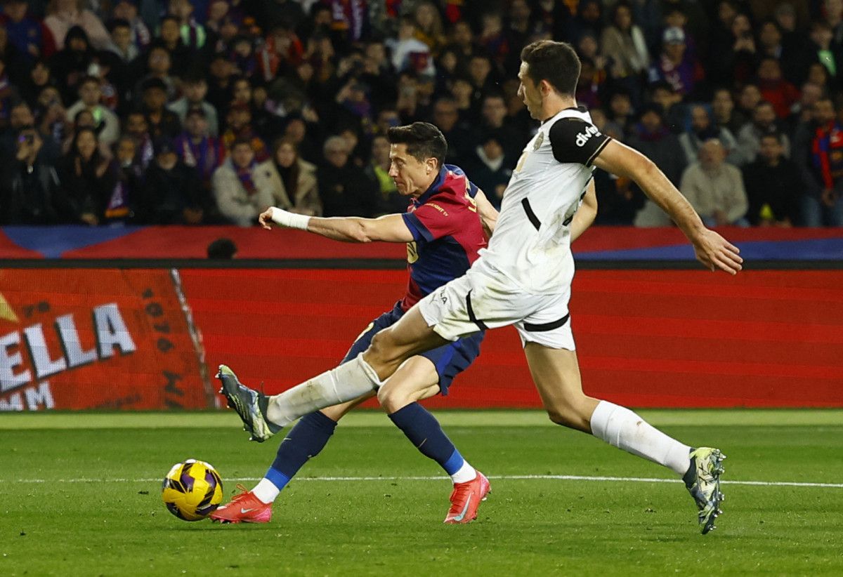 barcelona sahasinda gol oldu yagdi valenciaya farkli tarife 2