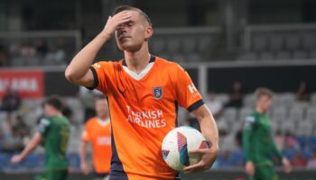 basaksehir dimitris pelkasla yollarini ayirdi eKCsdI1F