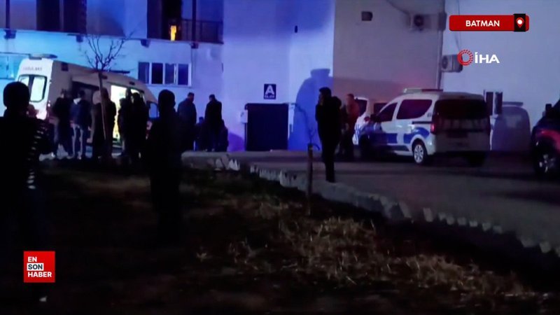Batman'da eski karısıyla kavga eden şahıs aldığı bıçak darbesiyle öldü 1 batmanda eski karisiyla kavga eden sahis aldigi bicak darbesiyle oldu rRCndZgU