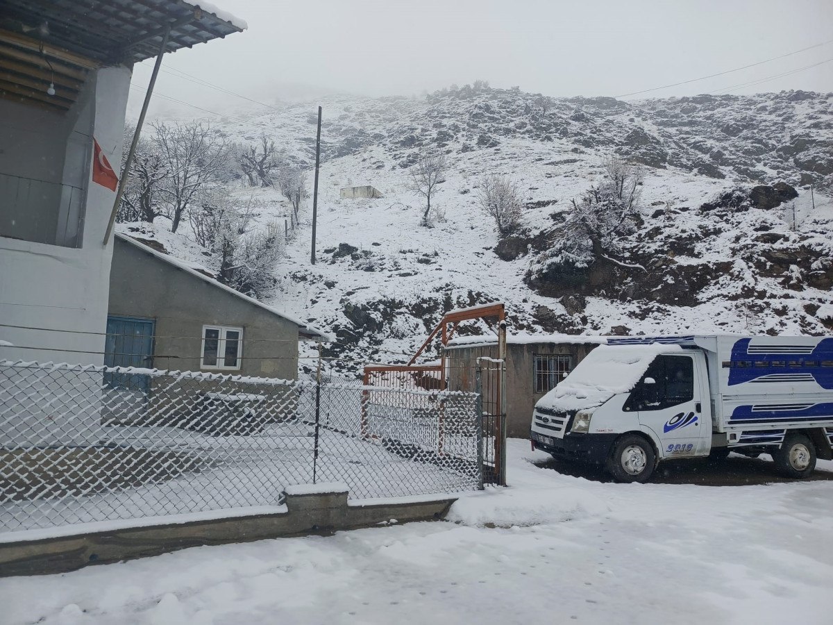 batmanda kar yagisi yuksek kesimlerde etkili oldu 0