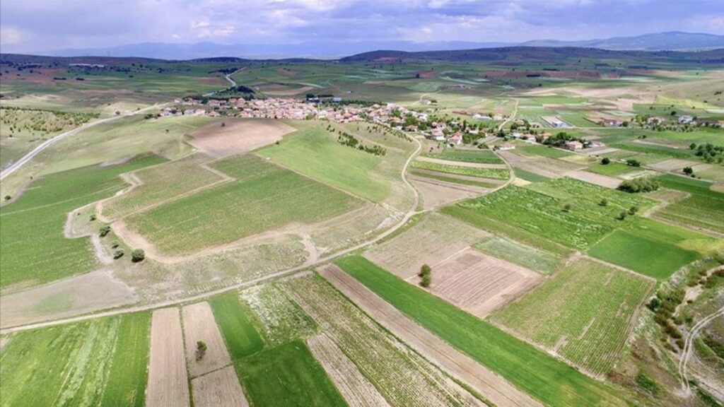 bazi illerde arazi toplulastirma ve acele kamulastirma yapilacak lK9LVrch