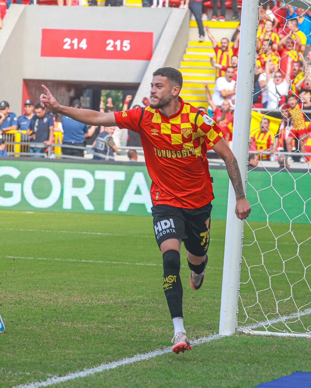 besiktasta paul onuachu ve romulo icin yogun mesai 1 dnCvODVQ