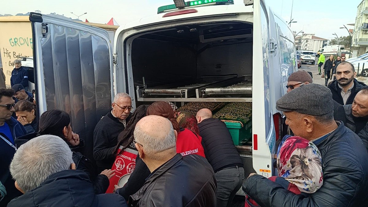 boluda anne ve kizi otel yangininda olmustu cenazede gozyaslari dinmedi 2 OVDByPzT