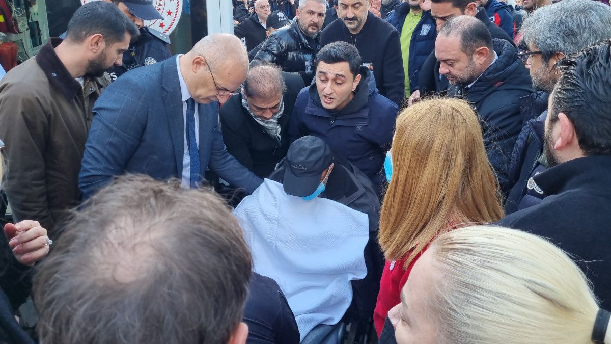 boluda esini ve cocuklarini kaybetti vucudunda kiriklarla cenazeye geldi 1 MZYYrIL1