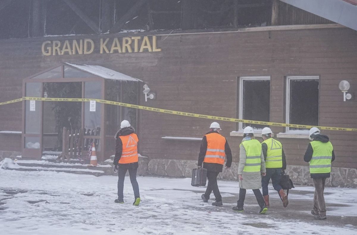 boluda yangin faciasi mimar serbest kaldi 0 8YZLMvyT