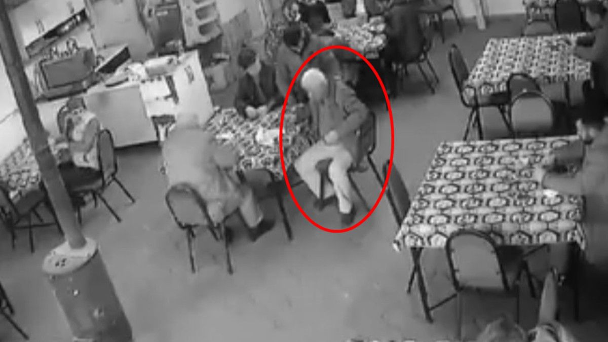 bursada bir kisi heimlich manevrasiyla kurtarildi 0 3mIClUsk