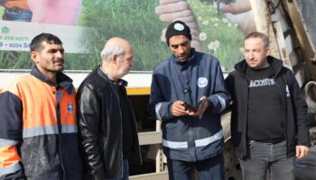 bursada copte buldugu cuzdani sahibine ulastirdi 32KXrbKy