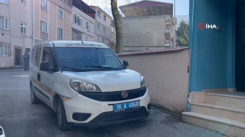 Bursa'da kardeşiyle yürürken eski eşi tarafından ateş açıldı 1 bursada kardesiyle yururken eski esi tarafindan ates acildi
