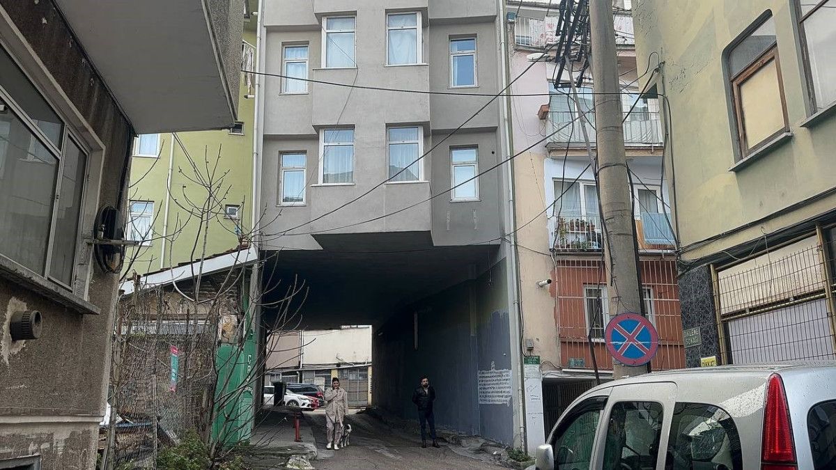 bursada kolonlari olmayan binaya bakan bir daha bakiyor 1 KDiGACVX