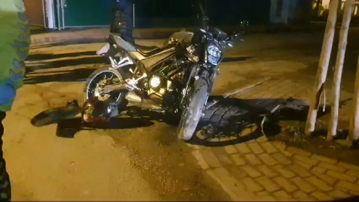 bursada motosiklet kamyonetle carpisti 0 KmiCh1Js