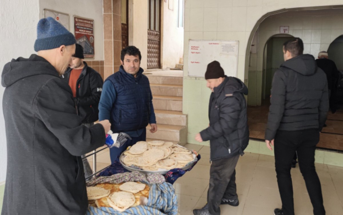 corumda 3 asirlik gelenek ilk namaz coregi 0 zb4Fm3O8