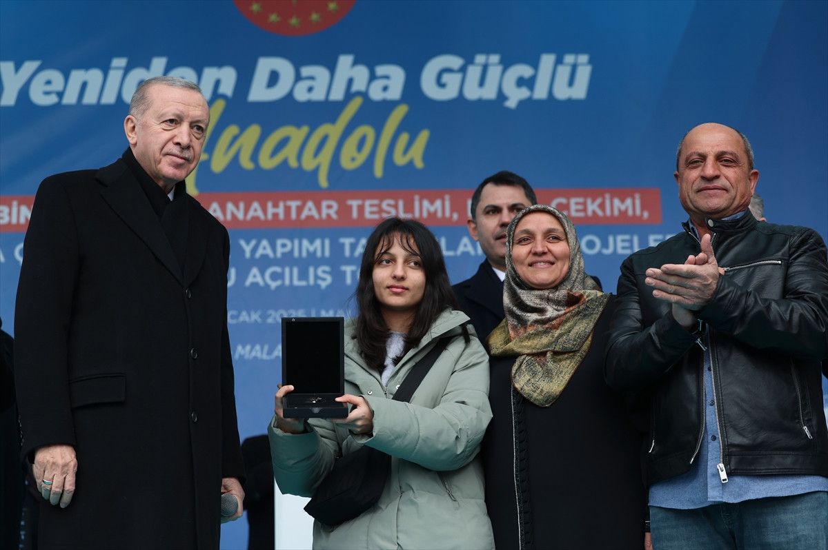 depremzedelerin tumu 2025 sonunda yeni yuvalarina kavusacak 0 9yOfMcPd