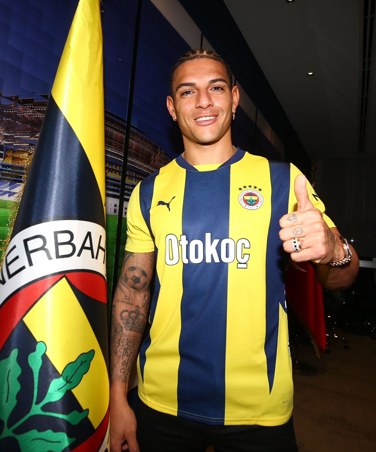 diego carlos fenerbahcenin 29 brezilyalisi oldu 1 njwaKb8Y