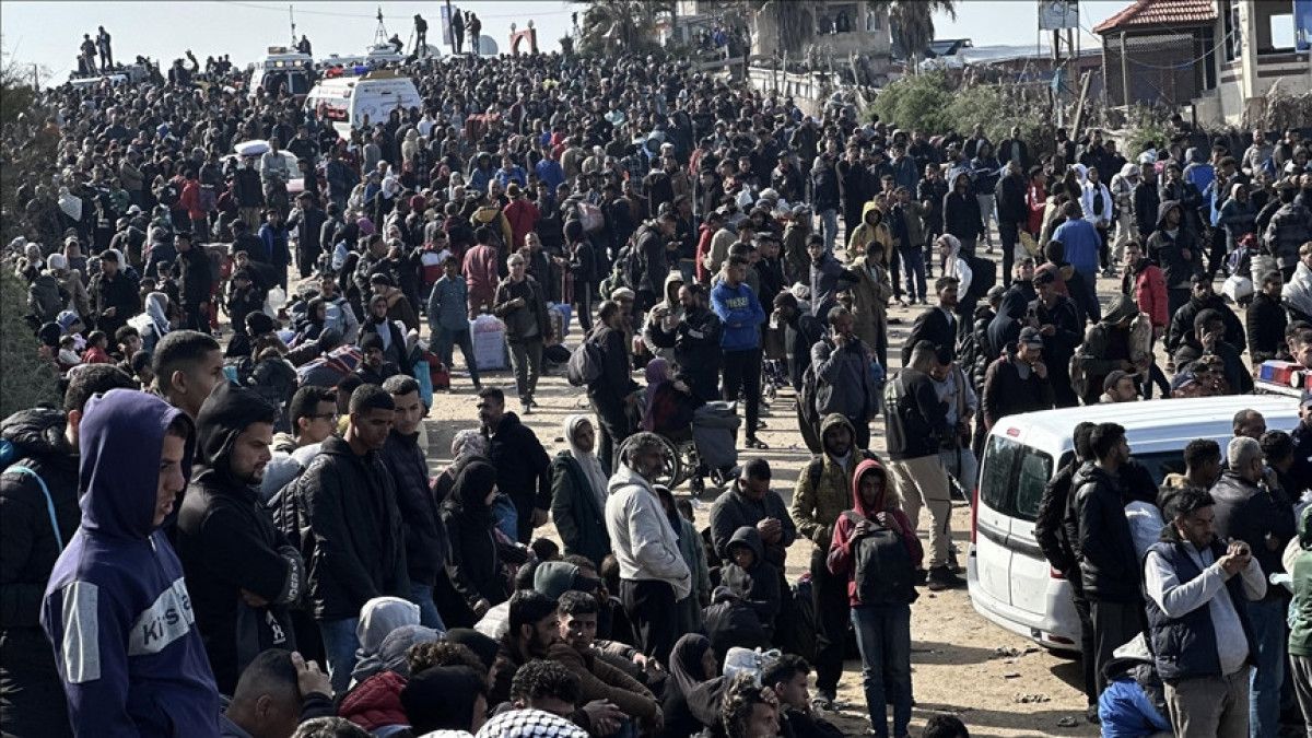 disisleri bakani fidan suriyede turkiyeye yakin gruplara milli orduya katilin dedik 9 ZSn3al13