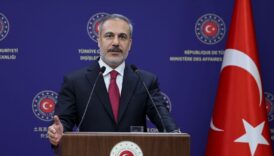 disisleri bakani fidan suriyede turkiyeye yakin gruplara milli orduya katilin dedik POStnyrq
