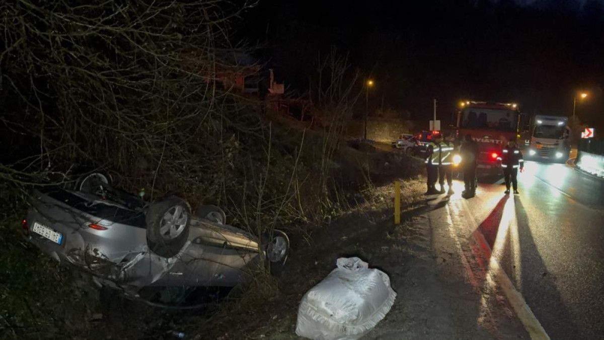 duzcede takla atan aractan sapasaglam cikti 2 MzK3Ihvi