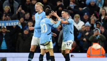 ederson tarihe gecti manchester city chelseayi devirdi 4UsnSVI4