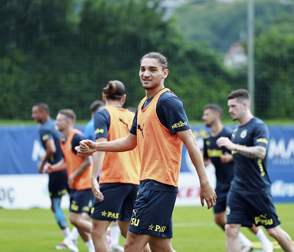 fenerbahce ayriligi duyurdu emir ortakaya beerschota gitti 0 UAAy3eUW