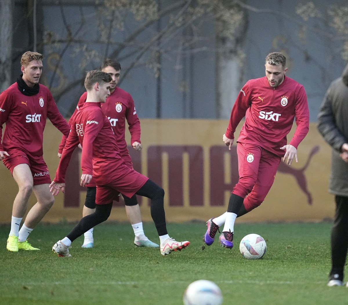 galatasaray konyaspor maci hazirliklarin basladi 2 q3OL4259