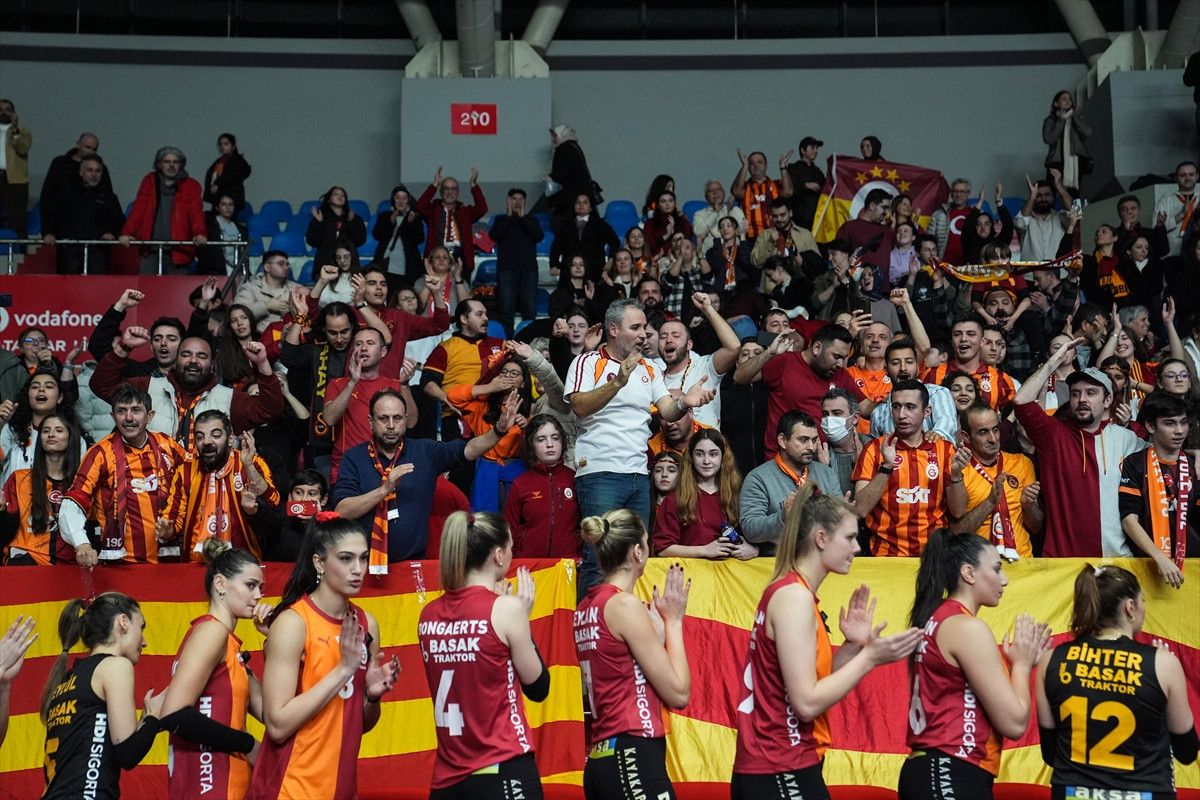 galatasaray olympiakosu devirdi 2 DA1P7MtM