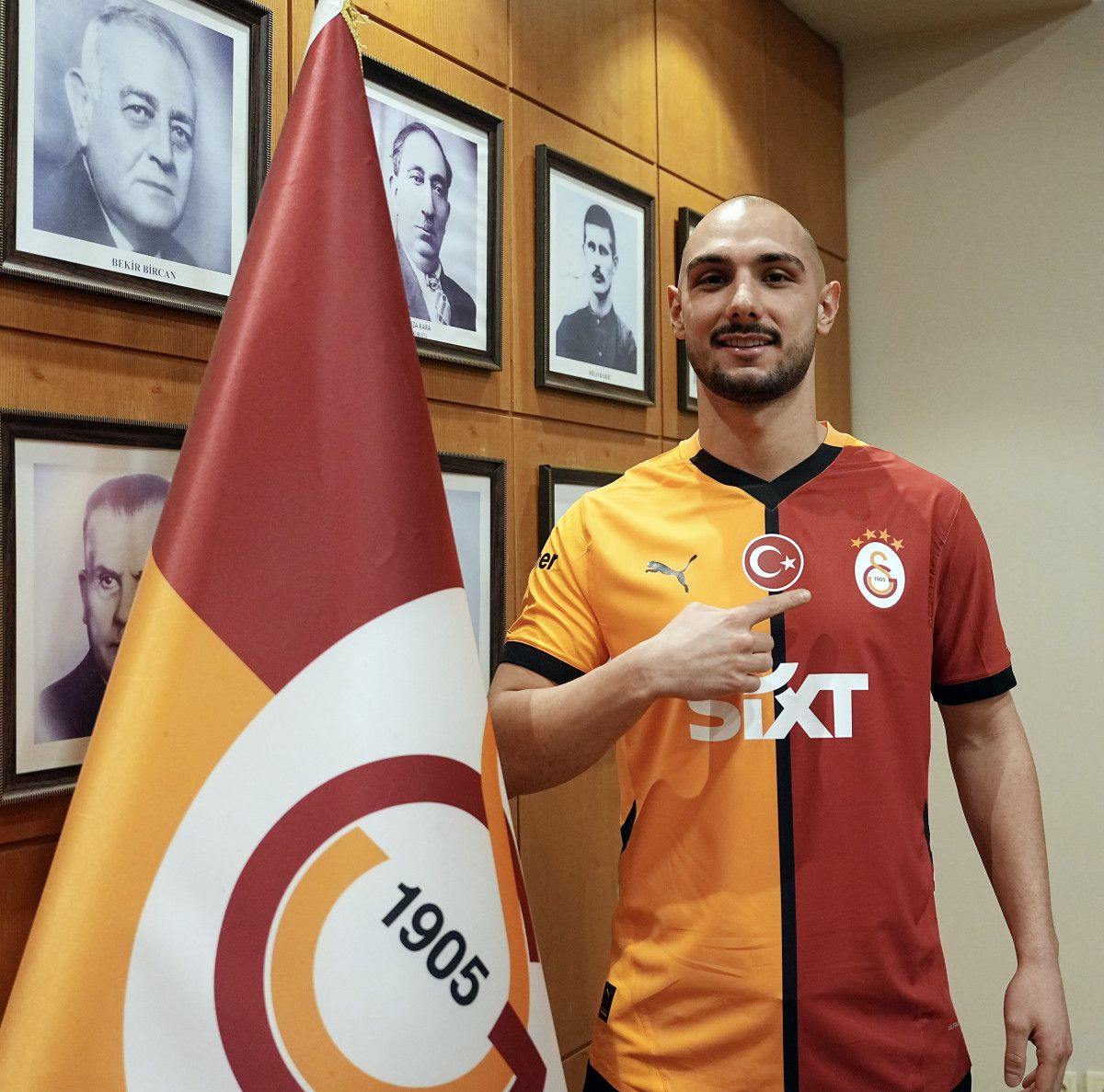 galatasaraydan ahmed kutucu paylasimi cocukluk askina hos geldin 0 iaQ2uCin