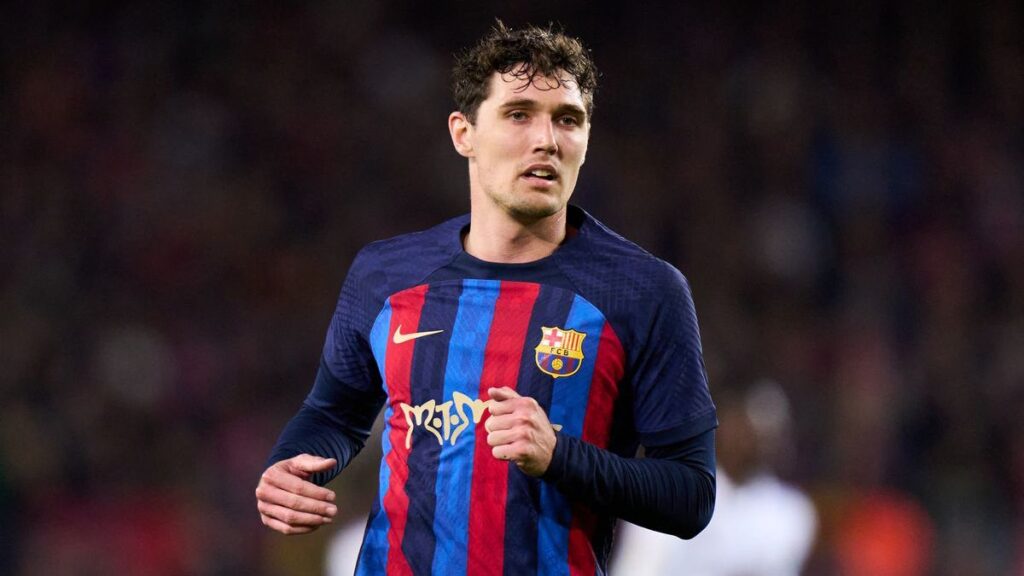 galatasaraydan christensen atagi Kgq2rC4J