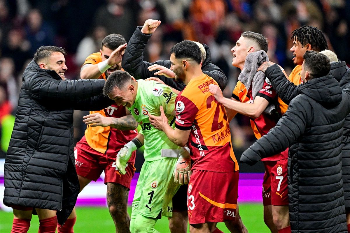 galatasarayin yenilmezlik serisi 26 maca cikti 1 6QAyvnS5