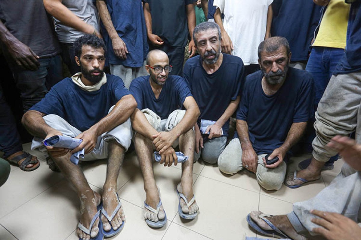 hamas israilli 4 rehineyi serbest birakti 4 kWLNiil5