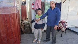 hatayda depremzede cocugun bisikleti calindi QSta8Ivq