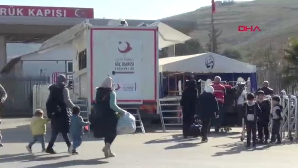 hataydan ulkesine donen suriyeli abdullah suriye halki artik ulkesine donmeli wIukwy7N
