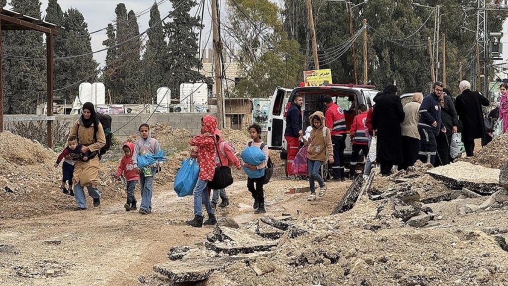 israil gucleri cenin multeci kampinda 5 filistinliyi yaraladi Ouv5SkN9