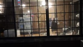 istanbul sislide restorana silahli saldiri kacan supheli araniyor YSyP13vK