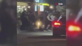 istanbulda alkolu fazla kacirip taskinlik yapan gruba meydan dayagi hgcjb2UL