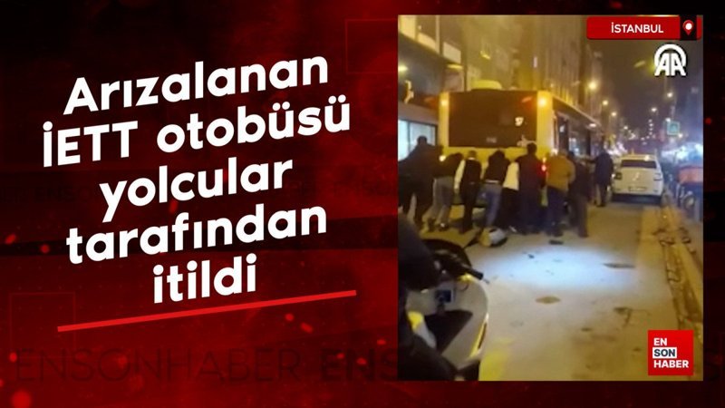 İstanbul'da arızalanan İETT otobüsünün yolcular tarafından itilmesi kamerada 1 istanbulda arizalanan iett otobusunun yolcular tarafindan itilmesi kamerada gSfnvjgX