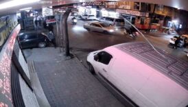 istanbulda otomobil motosikletli polislere carpti WsNyLLEh