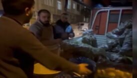 istanbulda seyyar satinin oyunu kisa surdu 21 kilogram diye sattigi patates 10 kilogram cikti mcGwregA