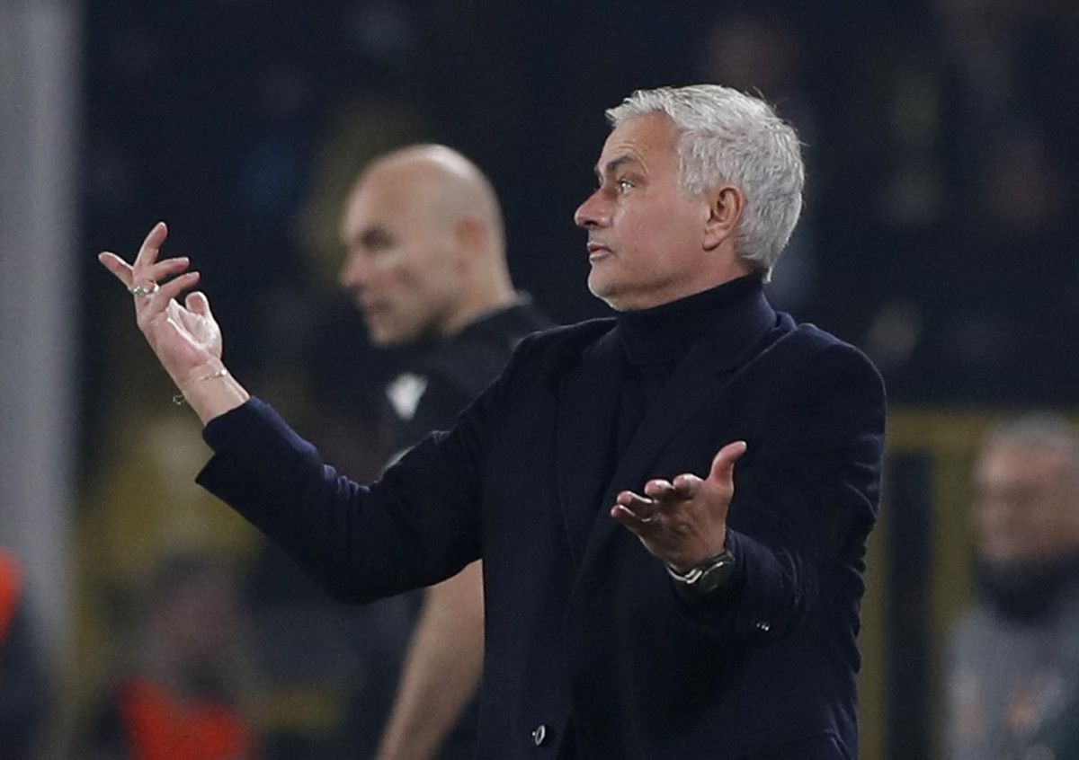 jose mourinho macta iki tane hatali kirmizi kart var 2